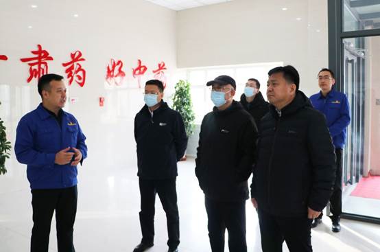 說明: 說明: C:UsersAdministratorDesktop技術(shù)中心新聞稿甘肅省科技廳副廳長李興華李興華副廳長調(diào)研20211215微信圖片_20211215132012.jpg